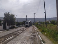 Ξεκίνησαν οι εργασίες ασφαλτόστρωσης από τον Δήμο Χανίων, στην οδό Τσικαλαριών της Δ.Ε. Σούδας