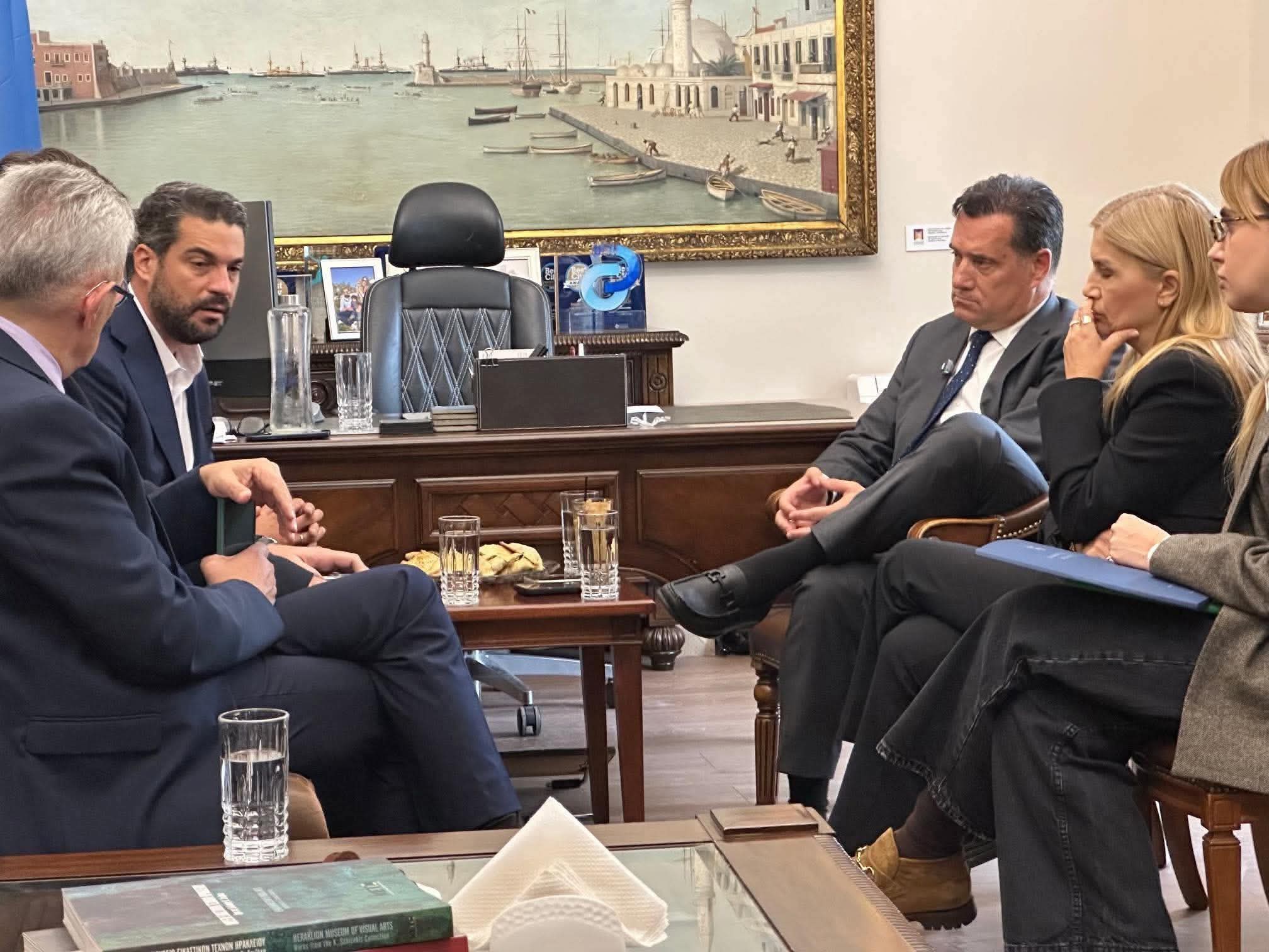 Υπόμνημα του Δημάρχου Χανίων στον Υπουργό Υγείας: η λύση για το Νοσοκομείο ανήκει στο κεντρικό κράτος και στον πυρήνα της είναι το μισθολόγιο